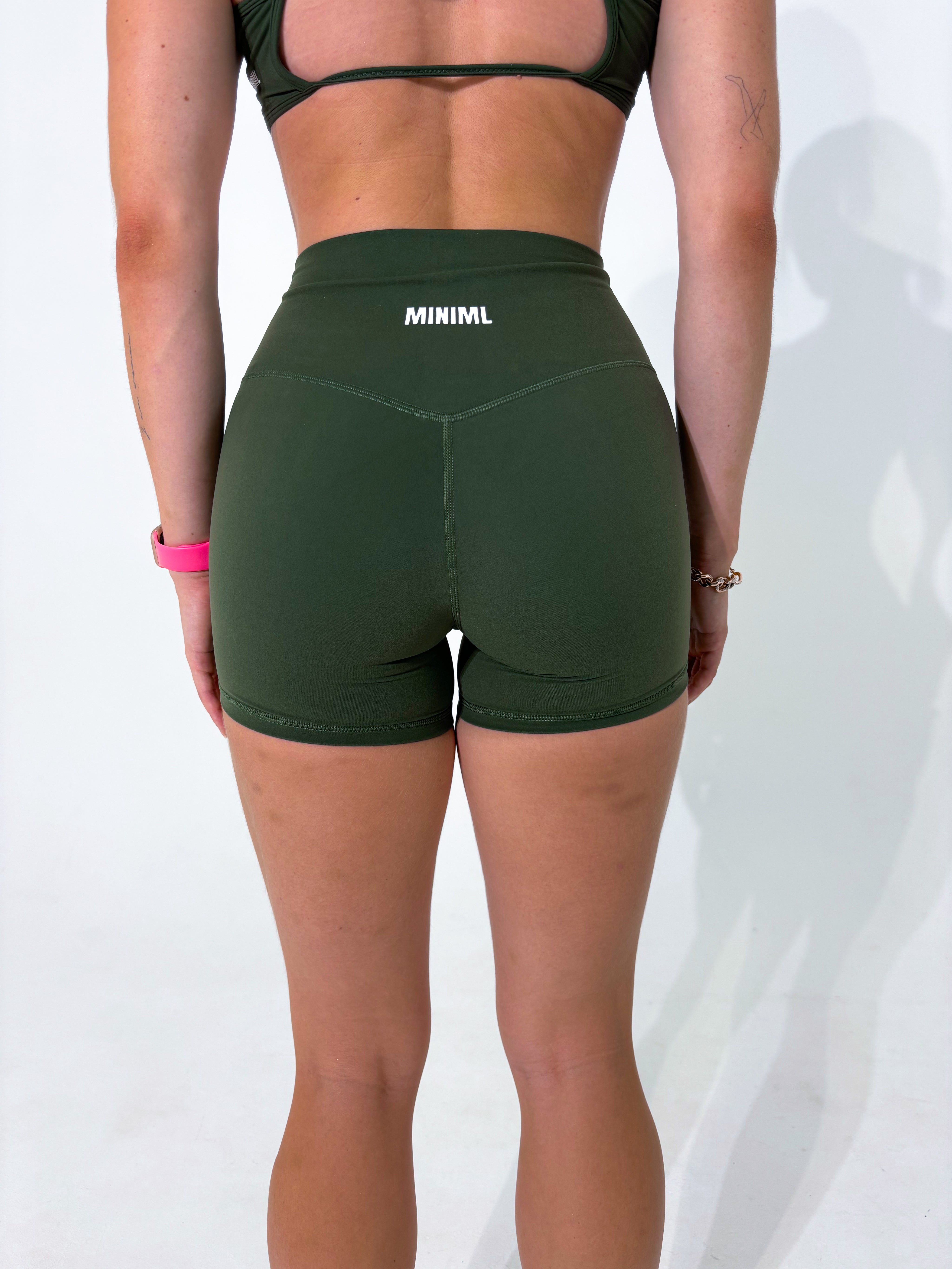 IT GIRL Shorts - Khaki