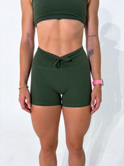 IT GIRL Shorts - Khaki
