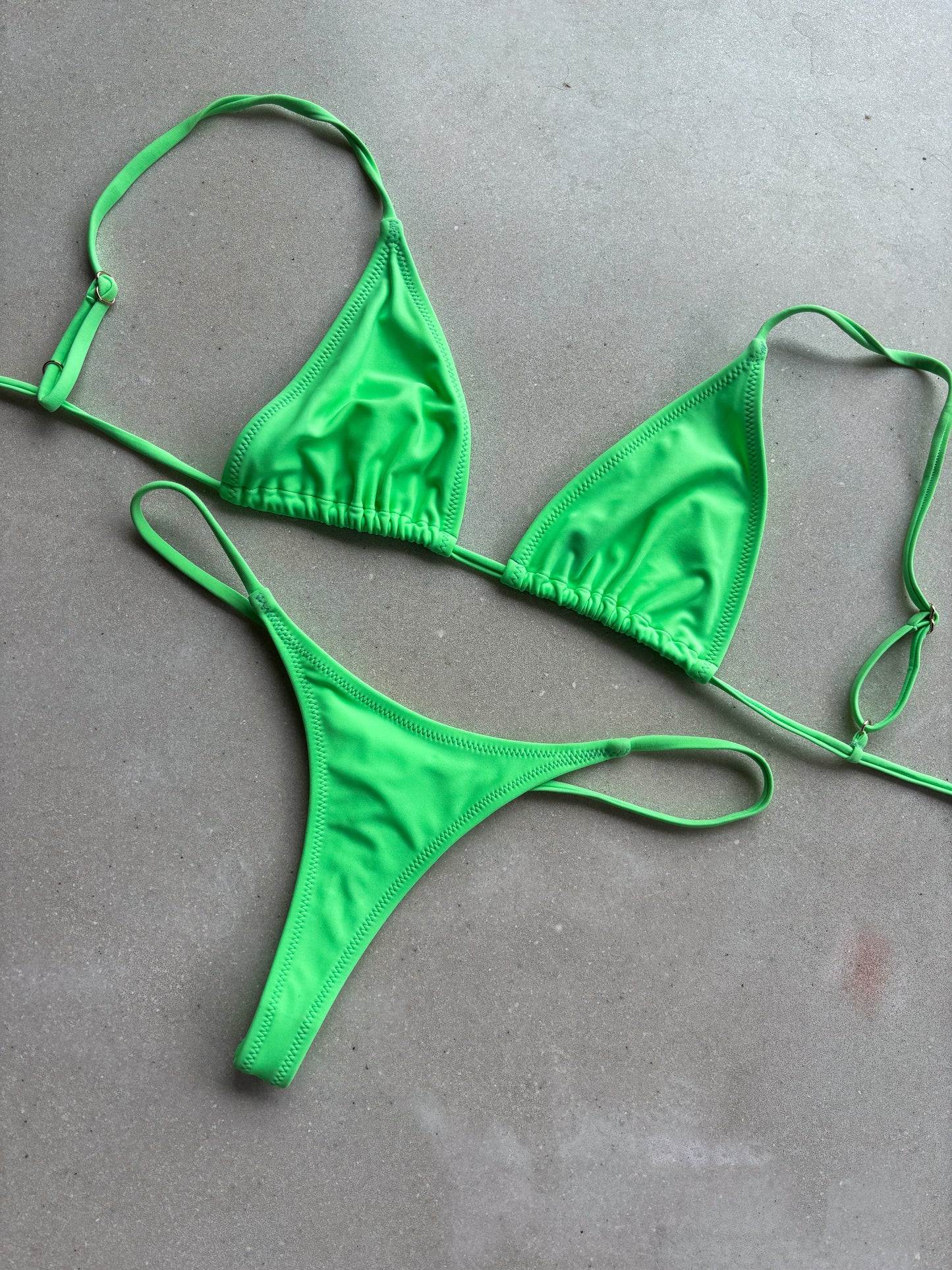 MY GREEN VIBRATION Women's String Bikini