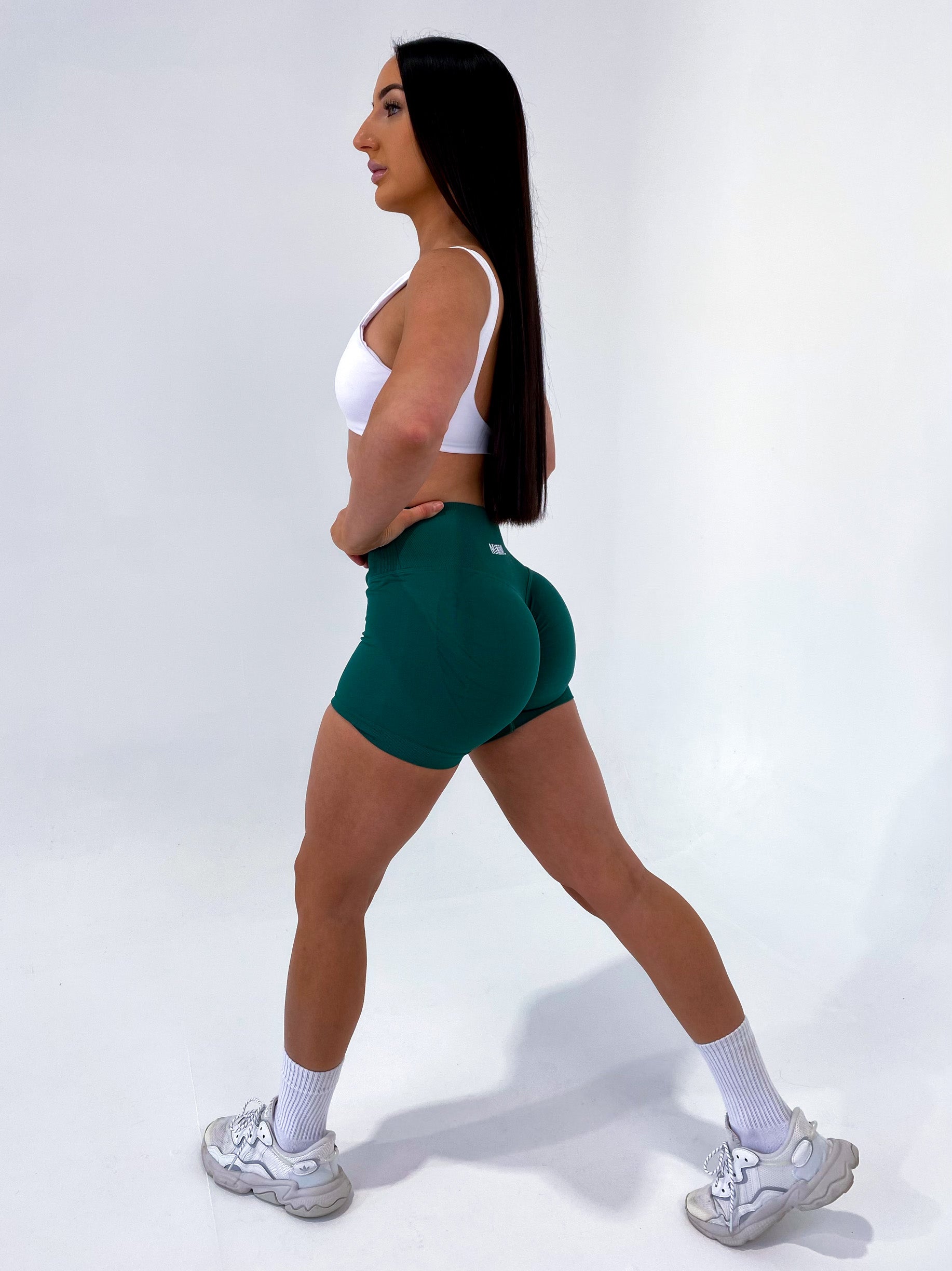 Ultimate Scrunch V Short - Forest Green